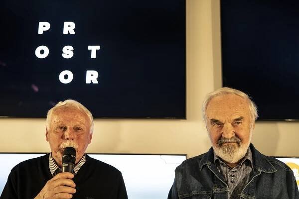 Zdeněk Svěrák pokřtil knihu s hercem Divadla Járy Cimrmana Petrem Bruknerem