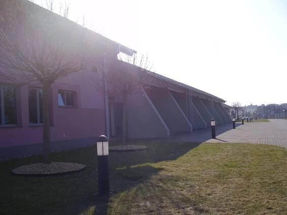 Zjazdová hala, Prostřední Bludovice