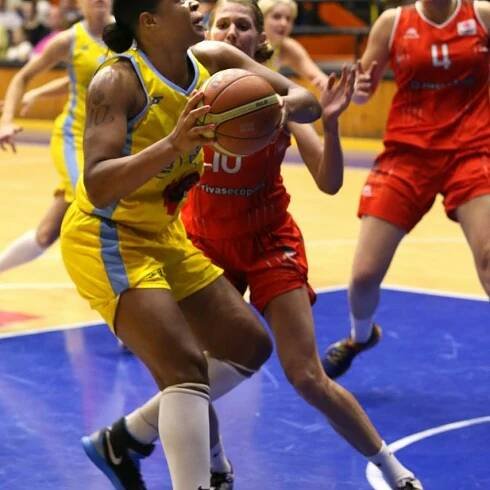 Kia Vaughn | ZVVZ USK Praha