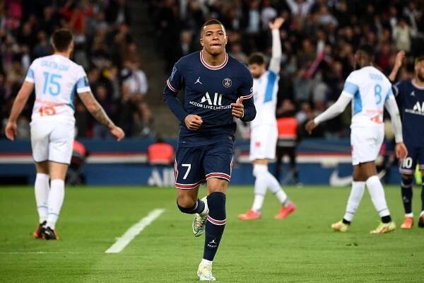 Mercato : Kylian Mbappé a décidé de rester au Paris Saint-Germain