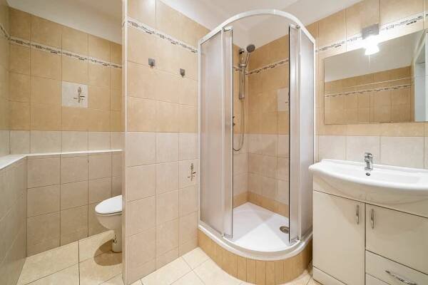Pronájem bytu 1+kk 35 m², Nýřanská, Plzeň - Bolevec