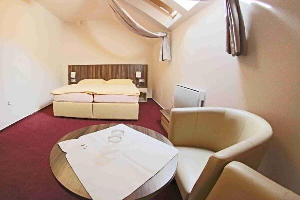 Hotel Koruna Karlštejn, Karlštejn | Hotely Penziony .cz