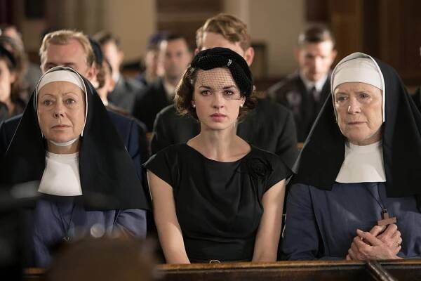Zavolejte porodní sestřičky - Epizoda 4 - Z filmu - Jenny Agutter, Jessica Raine, Judy Parfitt