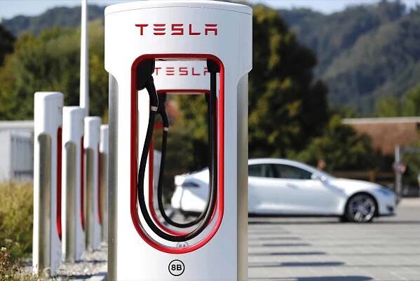 nabíjecí stanice Tesla Supercharger