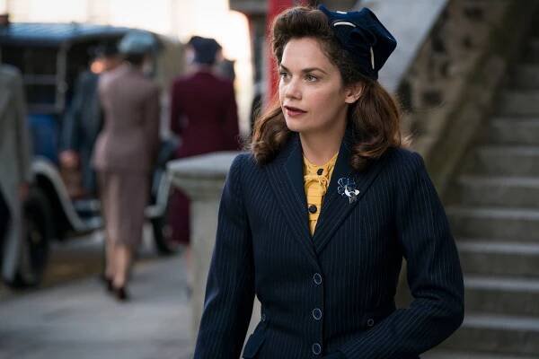 Paní Wilsonová - Epizoda 1 - Z filmu - Ruth Wilson