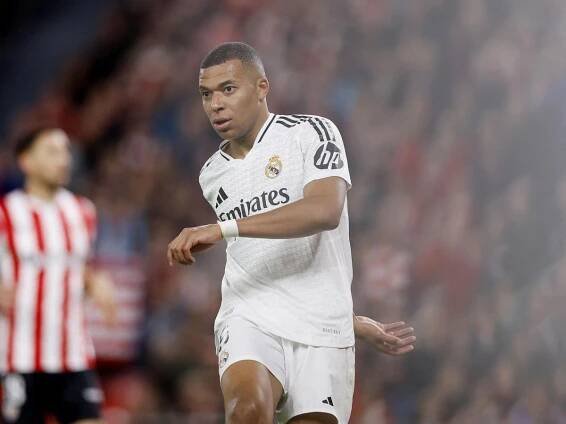 Kylian Mbappé: Plat a přestup z PSG do Realu Madrid