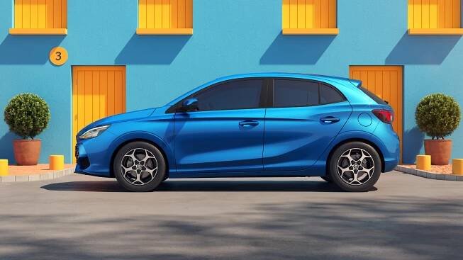 Levná, čínská Fabie zaujme i vás. Má skvělý design a hybridní pohon