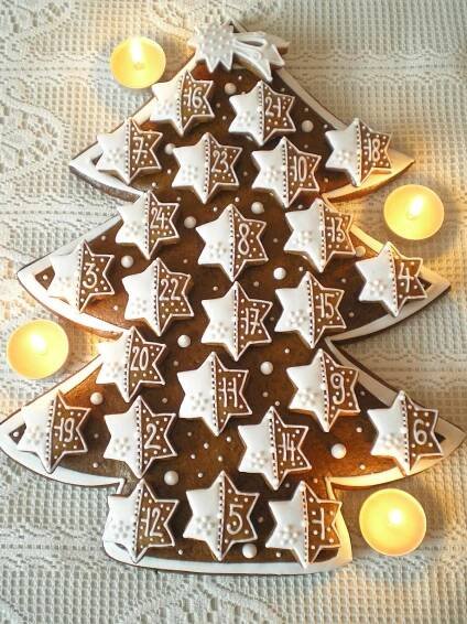 Hit letošních Vánoc: perníkový adventní kalendář - Modrý koník