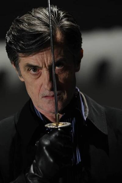 Skladiště 13 - Samurajský meč - Z filmu - Roger Rees