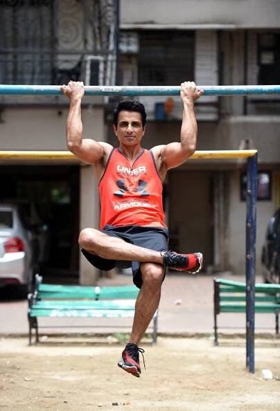 Beautiful Sonu Sood Latest Pics Pictures & HD Wallpapers
