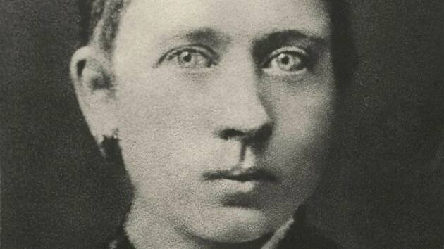 Klara Hitlerová – jediná žena, kterou podle poznatků historiků nacistický vůdce Adolf Hitler skutečně miloval, ač jí své city coby podivínský a často bezohledný syn příliš najevo nedával.