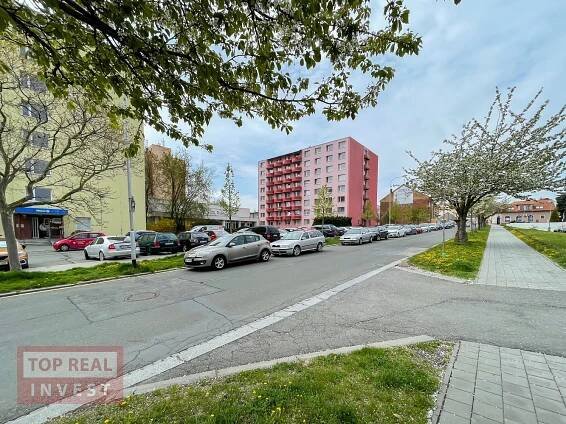 Pronájem Byt 1+kk, Oskol, Kroměříž