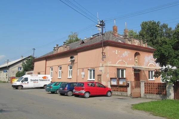 Lazníky - obecní úřad foto 1
