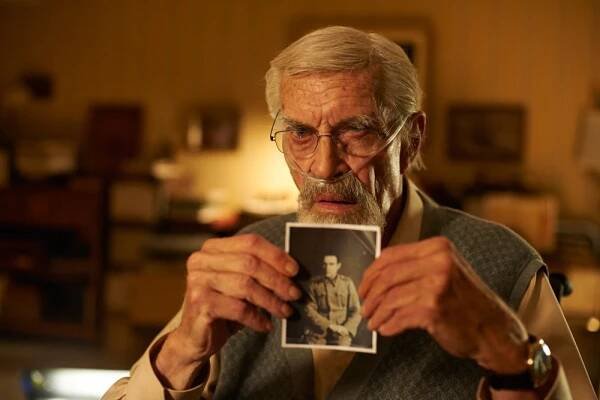 REMEMBER, Martin Landau, 2015. ph: Sophie Giraud/© A24
