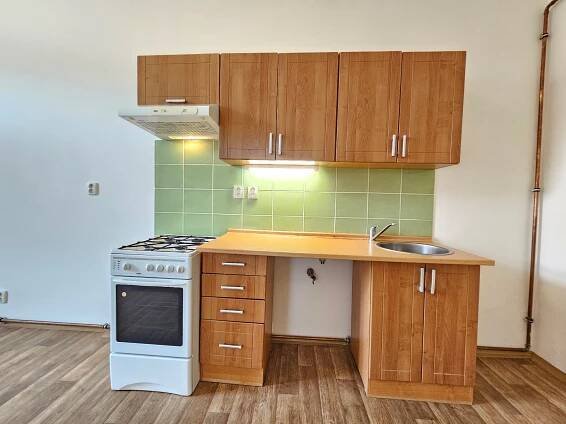 Pronájem bytu 2+kk (1+1), Korunní, Praha – Vinohrady | Šerák - reality