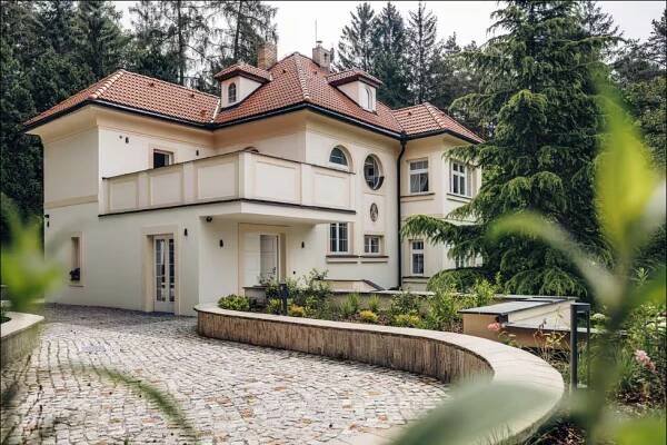 Rychlo hotel z vily Gotta! Za 35 000 Kč na noc