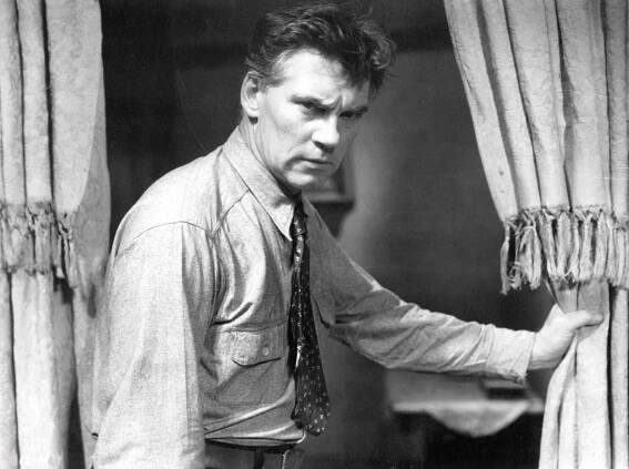 From the Archives: Heart Attack Fatal to Actor Walter Huston - Los Angeles Times
