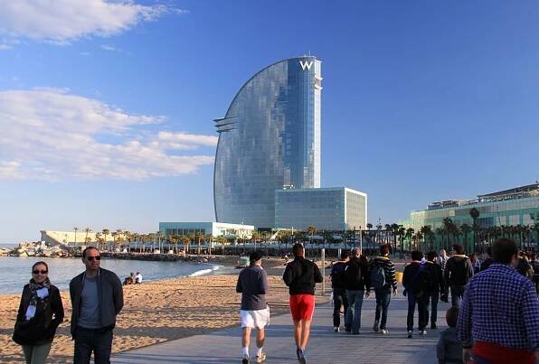 Luxury room with a fantastic city view - Hotel W in Barcelona - just luxe TRAVEL