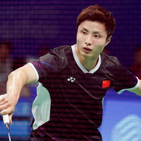 China's top seed Shi sets up All England semi-final with compatriot Li