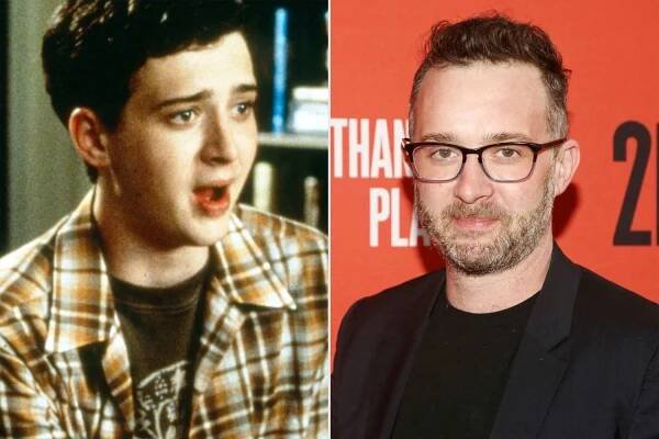 AMERICAN PIE, from left: Jason Biggs, Thomas Ian Nicholas, Eddie Kaye Thomas, 1999. © Universal /Courtesy Everett Collection; NEW YORK, NEW YORK - APRIL 20: Eddie Kaye Thomas poses at the opening night of the new Second Stage production of "The Thanksgiving Play" on Broadway at The Second Stage Helen Hayes Theatre on April 20, 2023 in New York City. (Photo by Bruce Glikas/Getty Images)