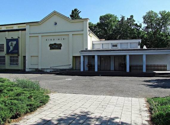 Uherskohradišťské kino Mír - Dům, budova