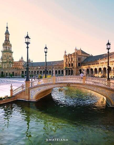 Plaza-de-Espana-Seville,-Andalucia,-Spain