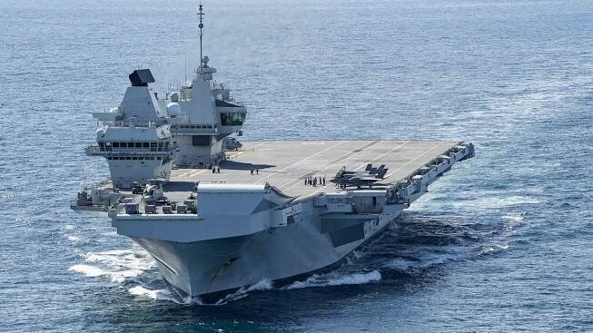 Britská letadlová loď HMS Queen Elizabeth