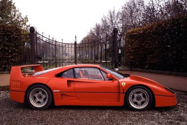 Ferrari F40 – Legenda, kterou se Enzo Ferrari rozloučil se světem aut – GENTLEMENI