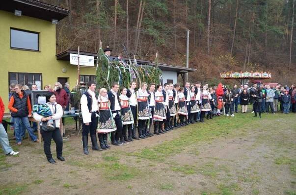 Martinské hody 2014 - Oficiální stránka obce Dolní Loučky