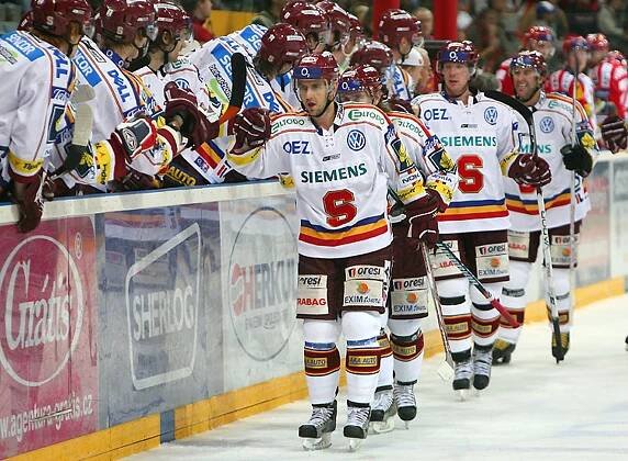 HC Slavia Praha - HC Sparta Praha 5:7 - Divoké svatební derby ovládla Sparta (10/13)