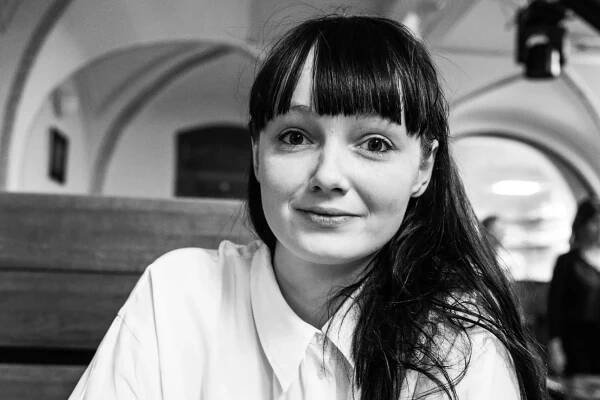 Herečka Viktória Pejková se loučí s Komorní scénou Aréna rolí Verunky v Našich furiantech