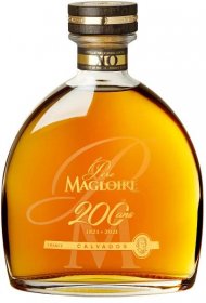 Our refined and authentic Calvados and Calvados Pays d’Auge spirits.