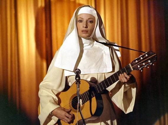 Monica Vittiová ve snímku Noi Donne Siamo Fatte Cosi z roku 1971