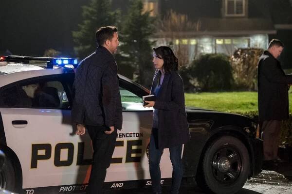 Lexa Doig - Aurora Teagarden Mysteries: The Disappearing Game (2018), Obrázek #1