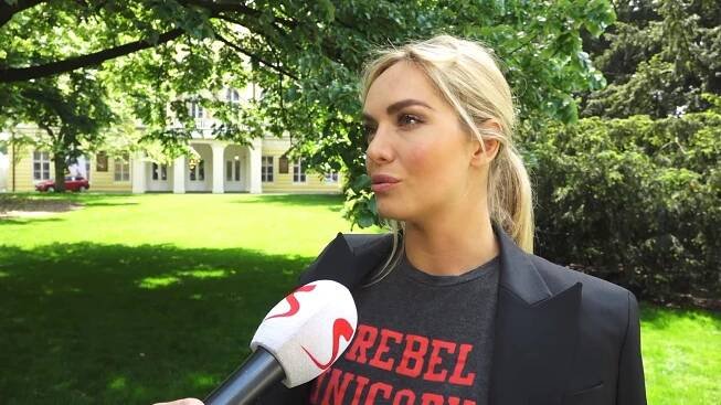 Zpěvačka Elis pomáhá novou písní seniorům. Síly spojila s Taťánou Gregor Brzobohatou - Seznam Zprávy