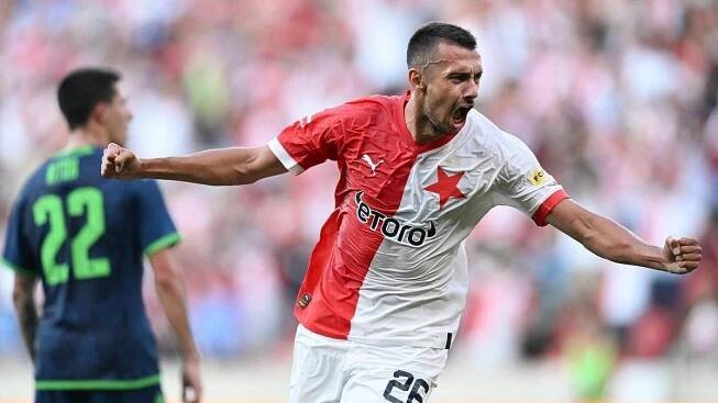 Slavia - Panathinaikos 2:0, Slavia zvládla divočinu a proti Panathinaikosu zadělala na postup - Sport.cz