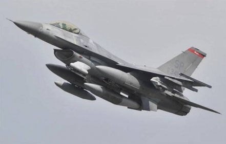 Sky-high selfies: Japan warns US over 'outrageous' antics of military pilots