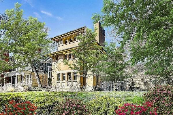 An Early Prairie-Style Residence by Frank Lloyd Wright Lists for $2.2M in Chicago