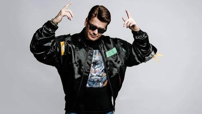 DJ Roxtar má na Evropě 2 novou show. Posluchače naladí na sobotní party | EVROPA 2