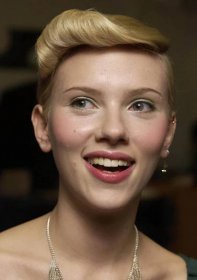 18-year-old Scarlett Johansson at the premiere of Girl with a Pearl Earring