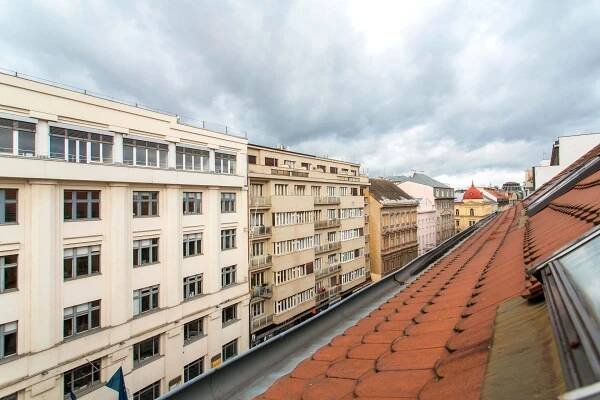 Galerie Pronájem, Byty 3+1, 121 m2 - Štěpánská, Praha 1 - Nové Město