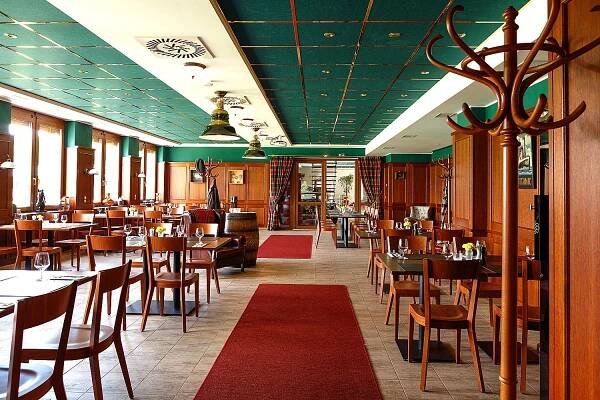 Restaurace Na golfu foto 2