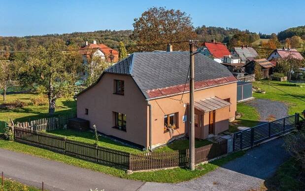 Ostatní, Mikulášovice, 145 m²