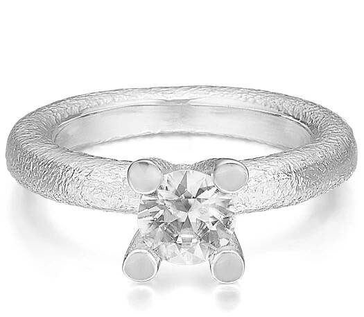 Mira Maja ring with fancy zircon