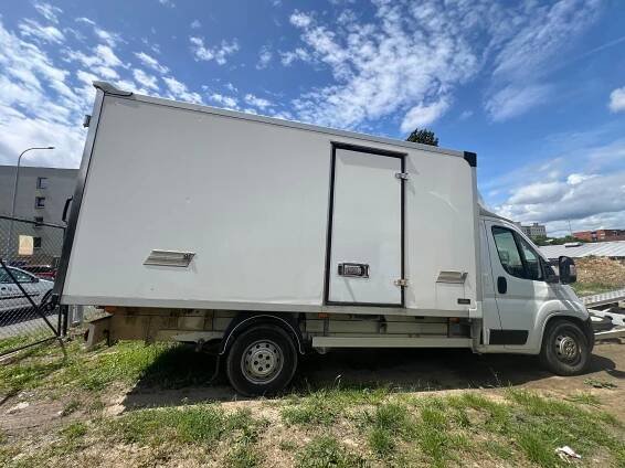 Dražba Peugeot Boxer 2.2 klim. nástavba 121 kW | Drazby.cz