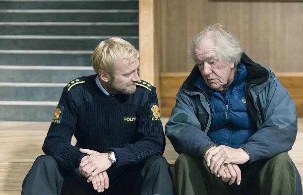 Městečko Fortitude - Epizoda 9 - Z filmu - Richard Dormer, Michael Gambon