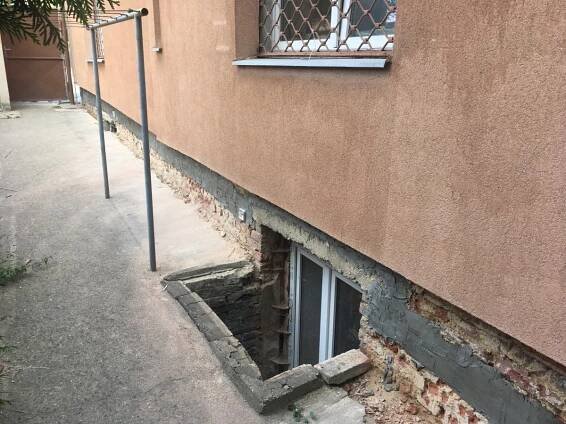 Chemická injektáž zdiva