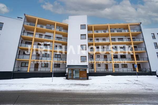 Prostorný apartmánový byt 123 m2 | Hanousek & partneři