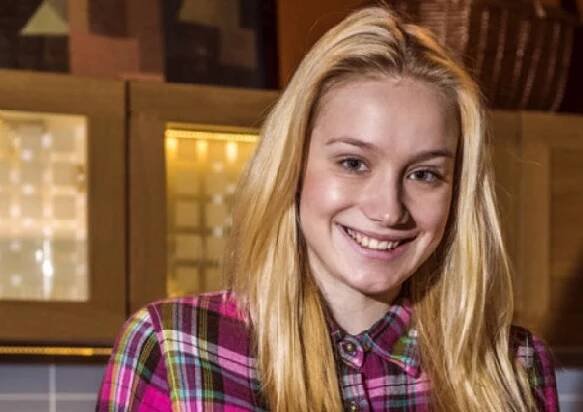 FOTO: Anna Kadeřávková jako Rozina Maléřová v Ulici. – stránka 118