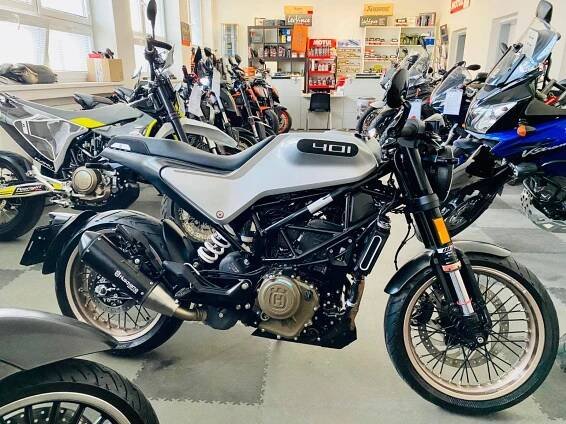 Husqvarna Vitpilen 401 = TOP STAV / VÝKON do 35 - Kroměříž